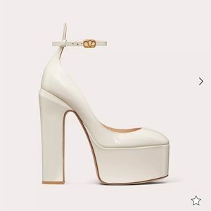 Valentino Garavani Paten leather platforms pumps